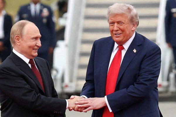 Influência Russa EUA: Análise da Interferência na Política Americana